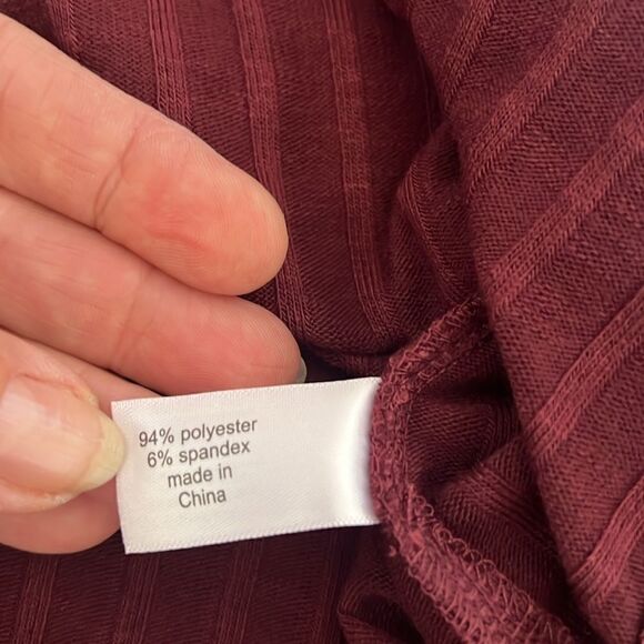 Lane Bryant Sleeveless Lightweight Burgundy Sweater Tunic ~ Size 14/16 - Picture 6 of 6